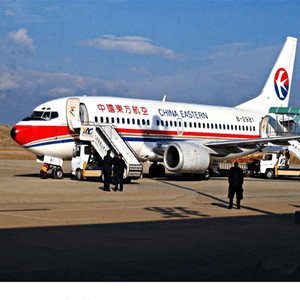 扎兰屯成吉思汗航空空运航空快运业稳步发展的原因是什么？